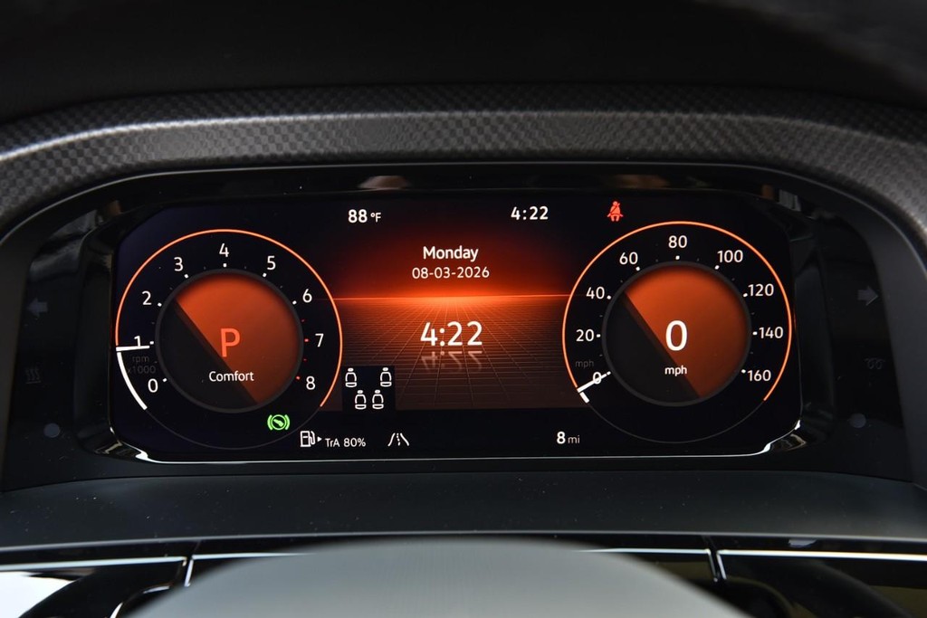 Volkswagen Atlas Vehicle Full-screen Gallery Image 12