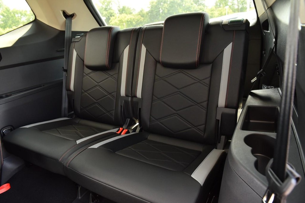 Volkswagen Atlas Vehicle Full-screen Gallery Image 25