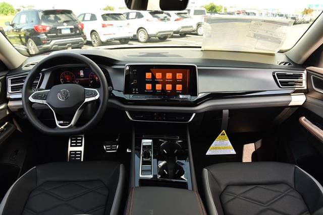 Volkswagen Atlas Vehicle Image 07