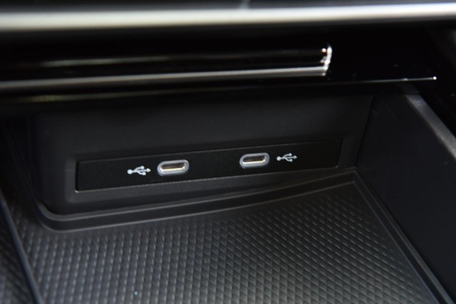 Volkswagen Atlas Vehicle Image 16