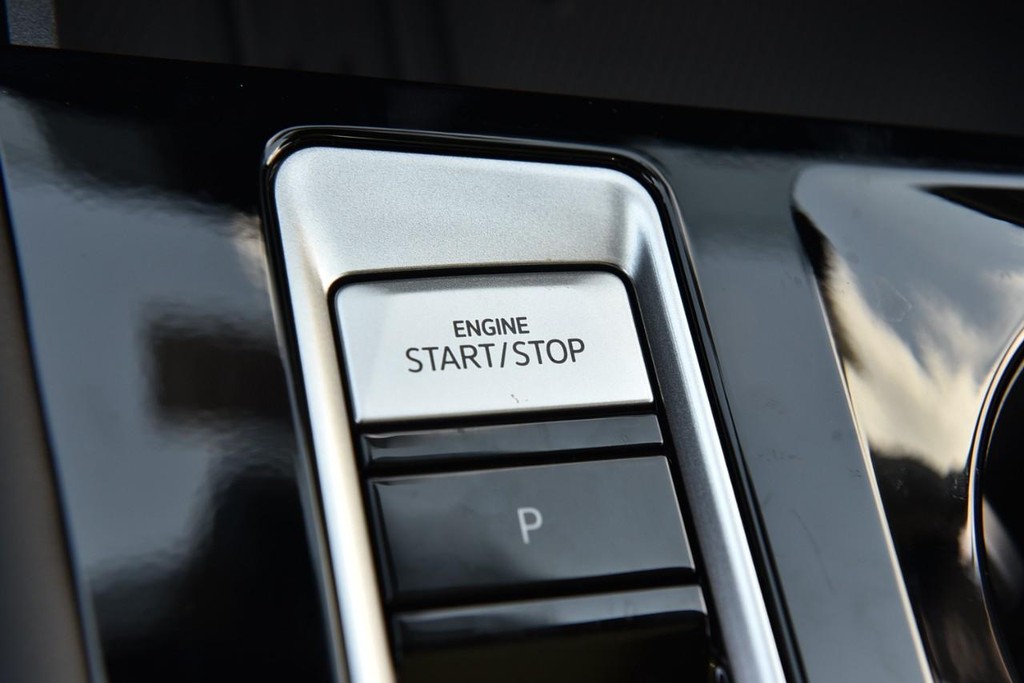 Volkswagen Atlas Vehicle Full-screen Gallery Image 16