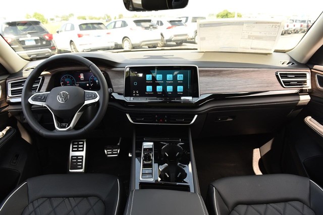 Volkswagen Atlas Vehicle Image 07