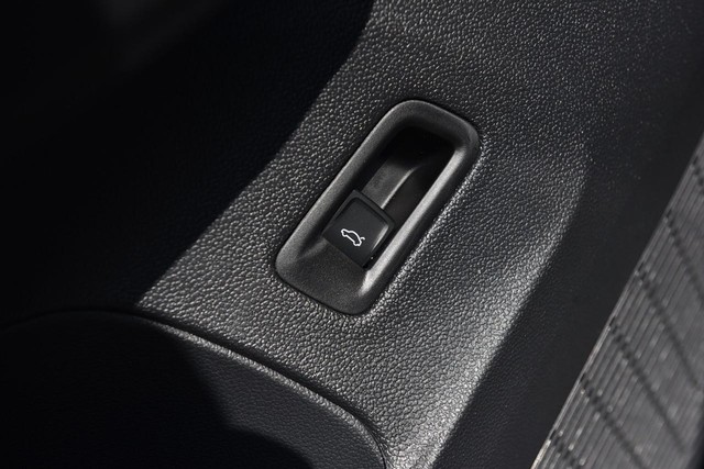 Volkswagen Atlas Vehicle Image 09