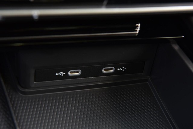 Volkswagen Atlas Vehicle Image 15
