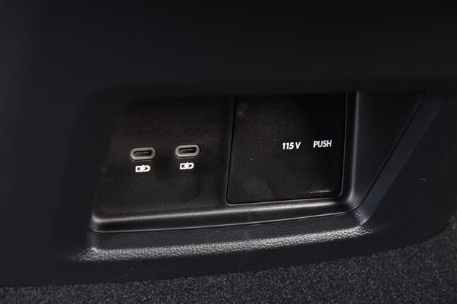 Volkswagen Atlas Vehicle Image 23