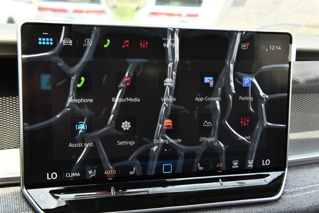 Volkswagen Tiguan Vehicle Image 14