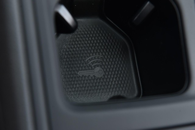 Volkswagen Tiguan Vehicle Image 15