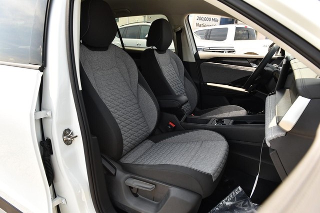 Volkswagen Tiguan Vehicle Image 19