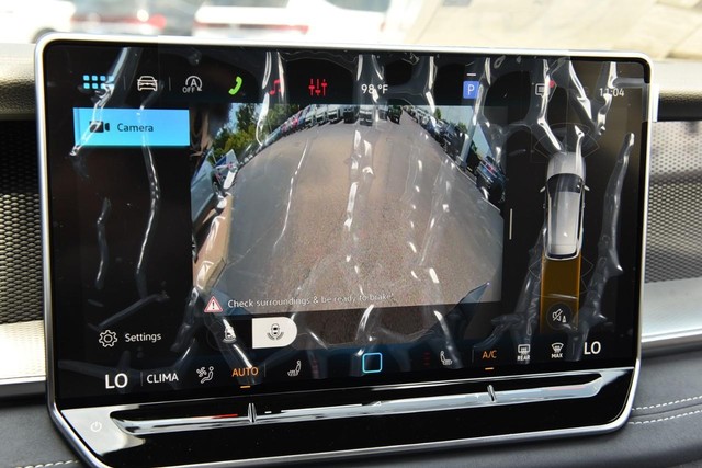 Volkswagen Tiguan Vehicle Image 14