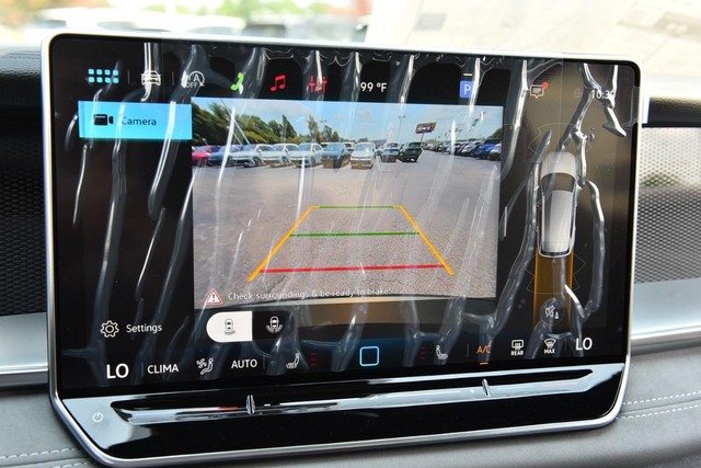 Volkswagen Tiguan Vehicle Image 13