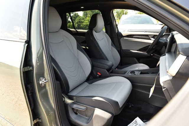 Volkswagen Tiguan Vehicle Image 20