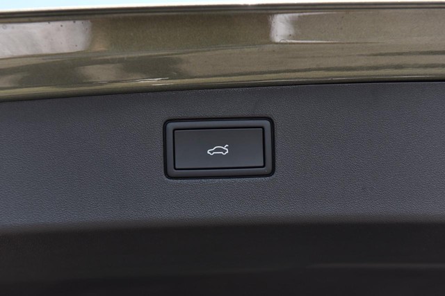Volkswagen Tiguan Vehicle Image 26