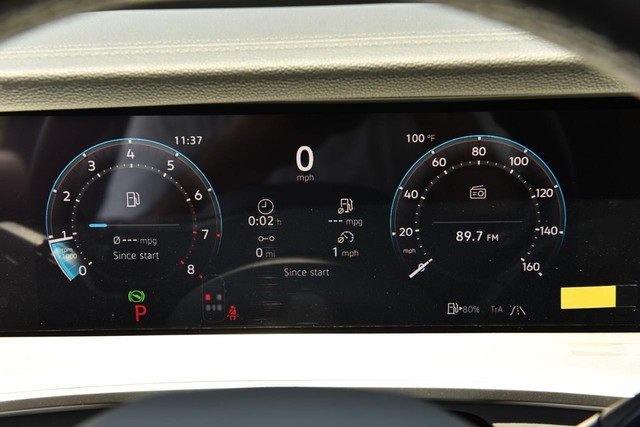 Volkswagen Tiguan Vehicle Image 12
