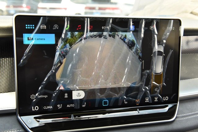 Volkswagen Tiguan Vehicle Image 14