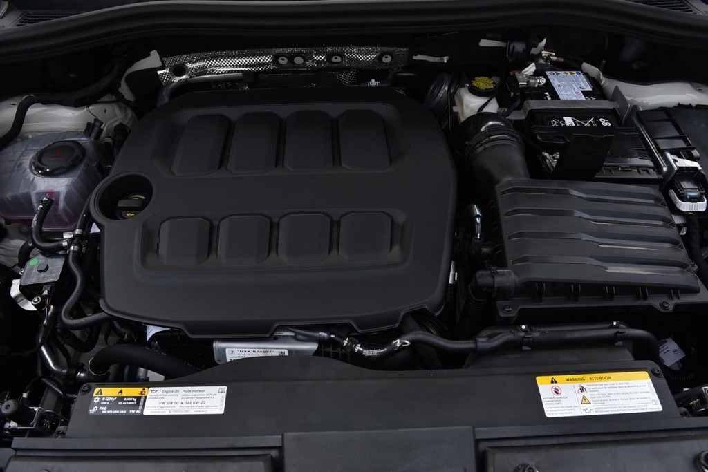 Volkswagen Tiguan Vehicle Full-screen Gallery Image 26