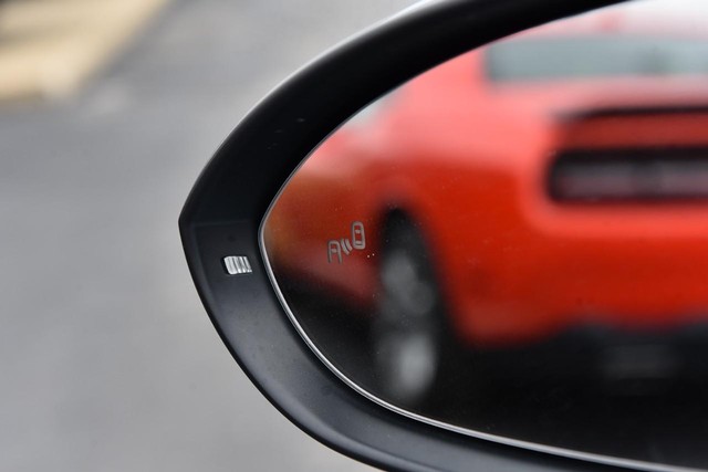 Volkswagen Jetta GLI Vehicle Image 10