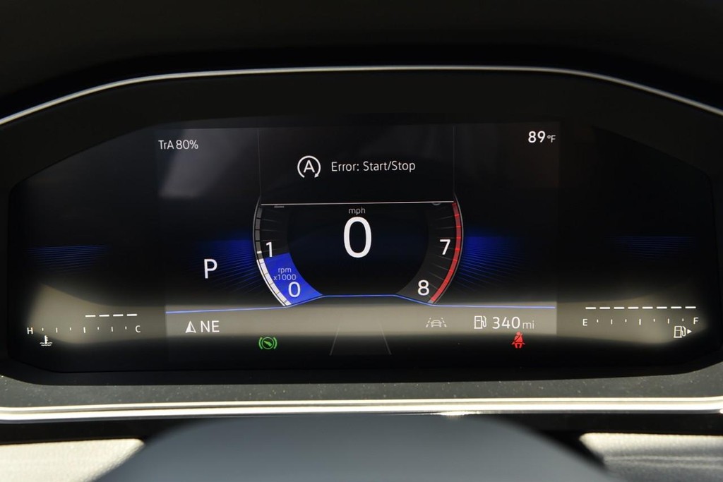 Volkswagen Jetta Vehicle Full-screen Gallery Image 12