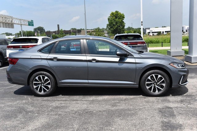 Volkswagen Jetta Vehicle Image 05
