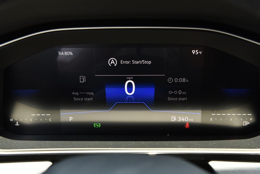 Volkswagen Jetta Vehicle Full-screen Gallery Image 12
