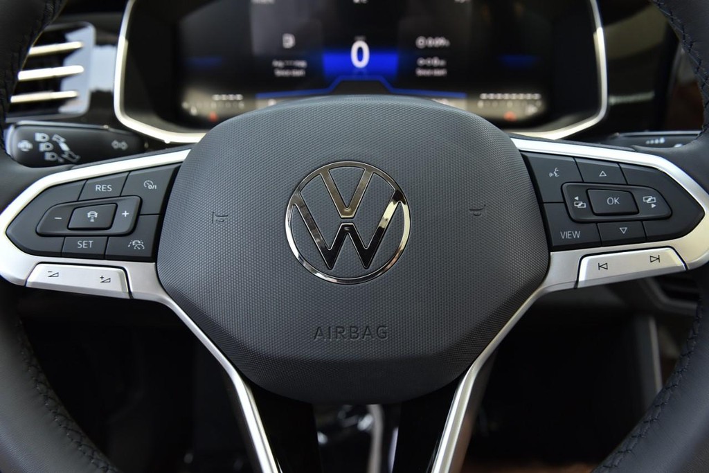 Volkswagen Jetta Vehicle Full-screen Gallery Image 19