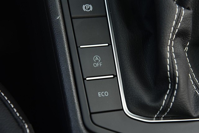 Volkswagen Jetta Vehicle Image 18
