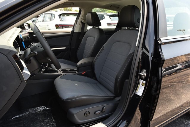 Volkswagen Jetta Vehicle Image 20