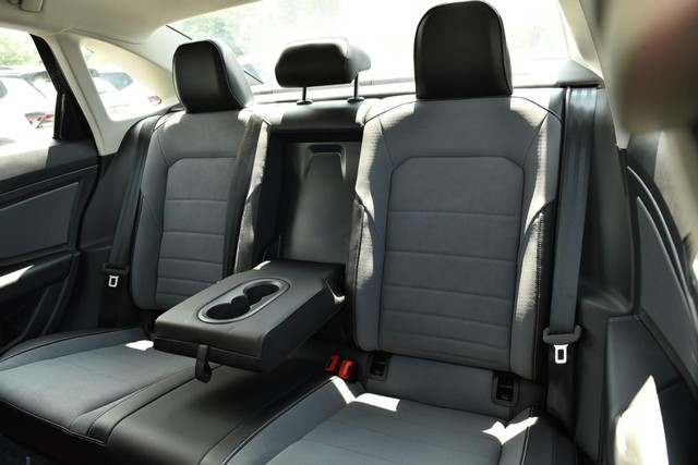 Volkswagen Jetta Vehicle Image 23