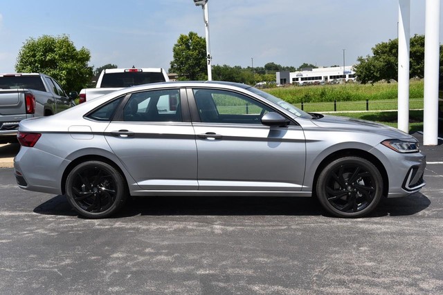 Volkswagen Jetta Vehicle Image 05