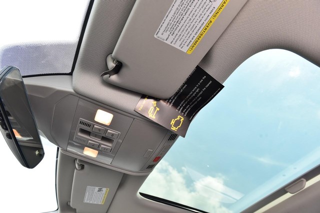 Volkswagen Jetta Vehicle Image 22