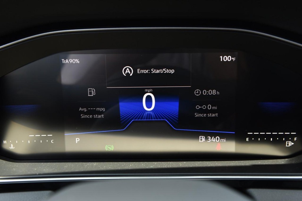 Volkswagen Jetta Vehicle Full-screen Gallery Image 12