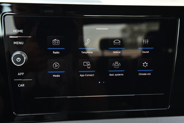Volkswagen Jetta Vehicle Image 14