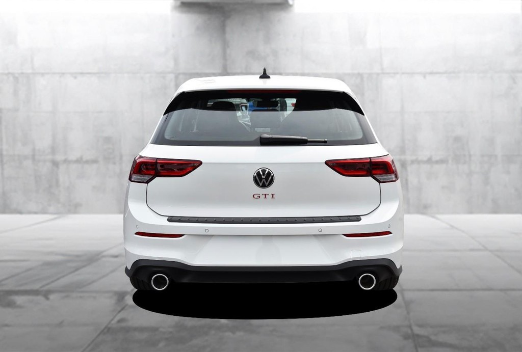Volkswagen Golf GTI Vehicle Full-screen Gallery Image 6
