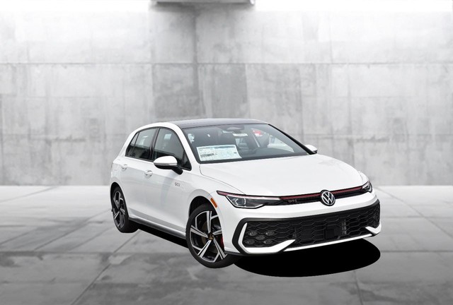 Volkswagen Golf GTI Vehicle Image 02