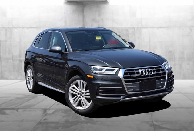 Audi Q5 Vehicle Image 02
