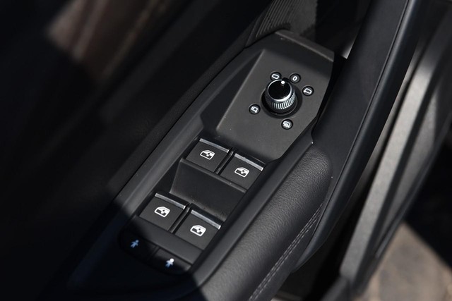 Audi Q5 Vehicle Image 08