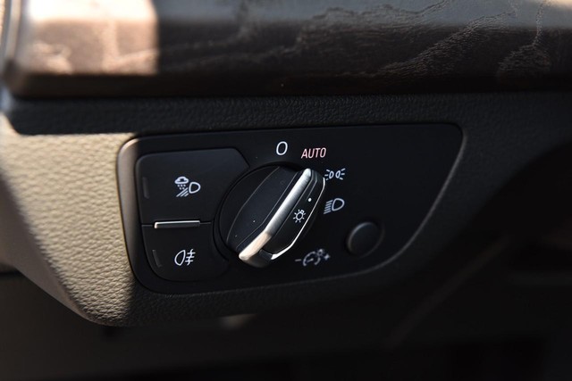Audi Q5 Vehicle Image 12