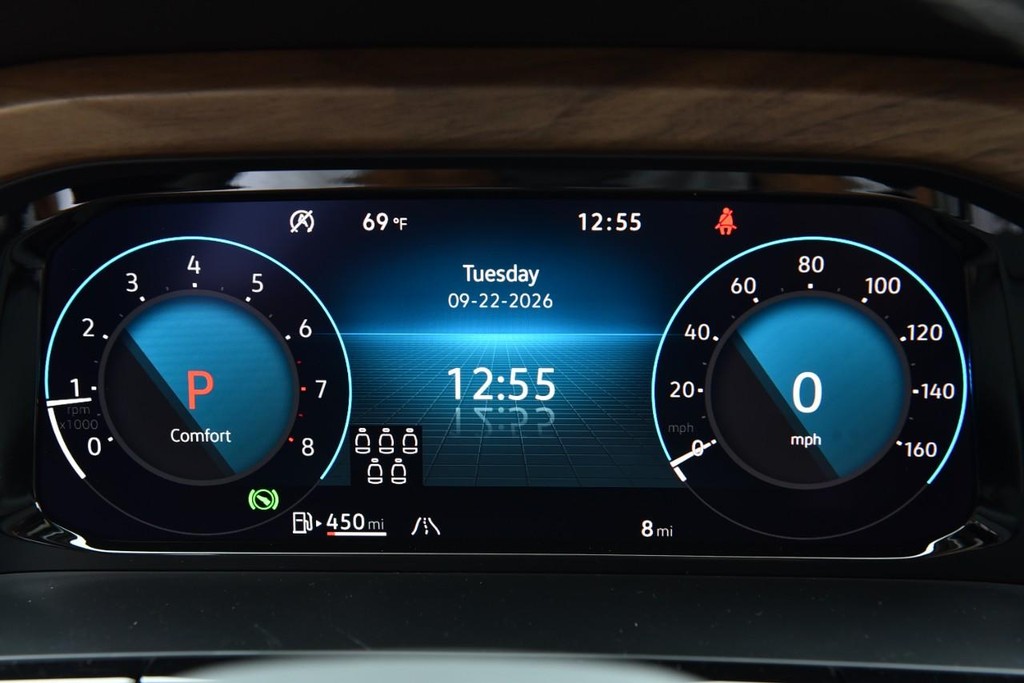 Volkswagen Atlas Vehicle Full-screen Gallery Image 11