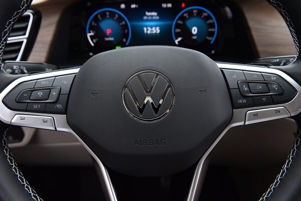 Volkswagen Atlas Vehicle Full-screen Gallery Image 17