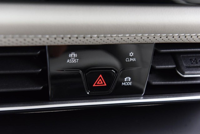 Volkswagen Atlas Vehicle Image 14