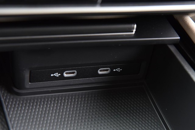 Volkswagen Atlas Vehicle Image 15