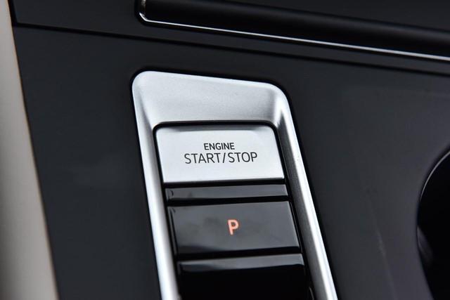 Volkswagen Atlas Vehicle Image 16