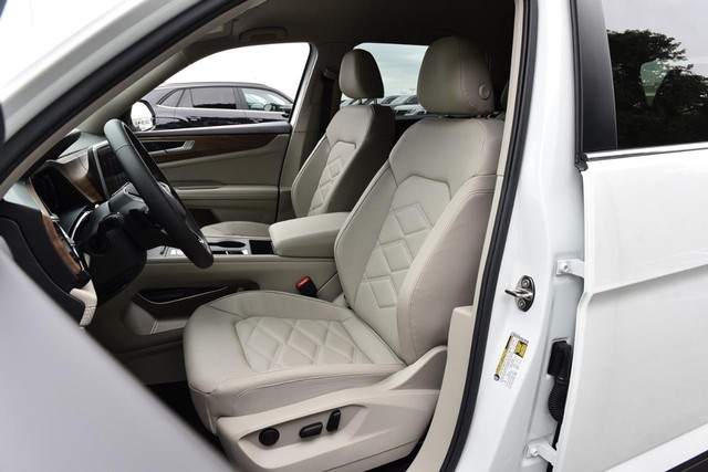 Volkswagen Atlas Vehicle Image 18