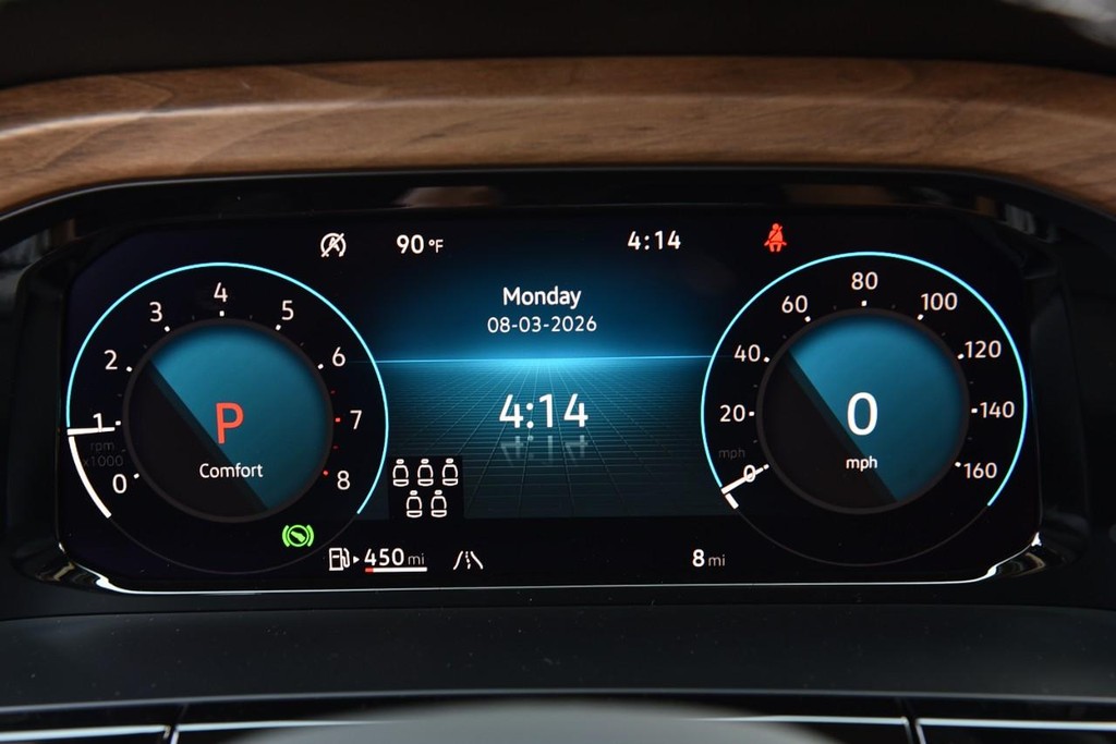 Volkswagen Atlas Vehicle Full-screen Gallery Image 11