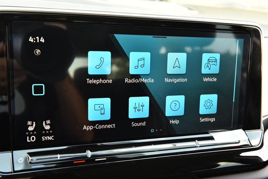 Volkswagen Atlas Vehicle Full-screen Gallery Image 13