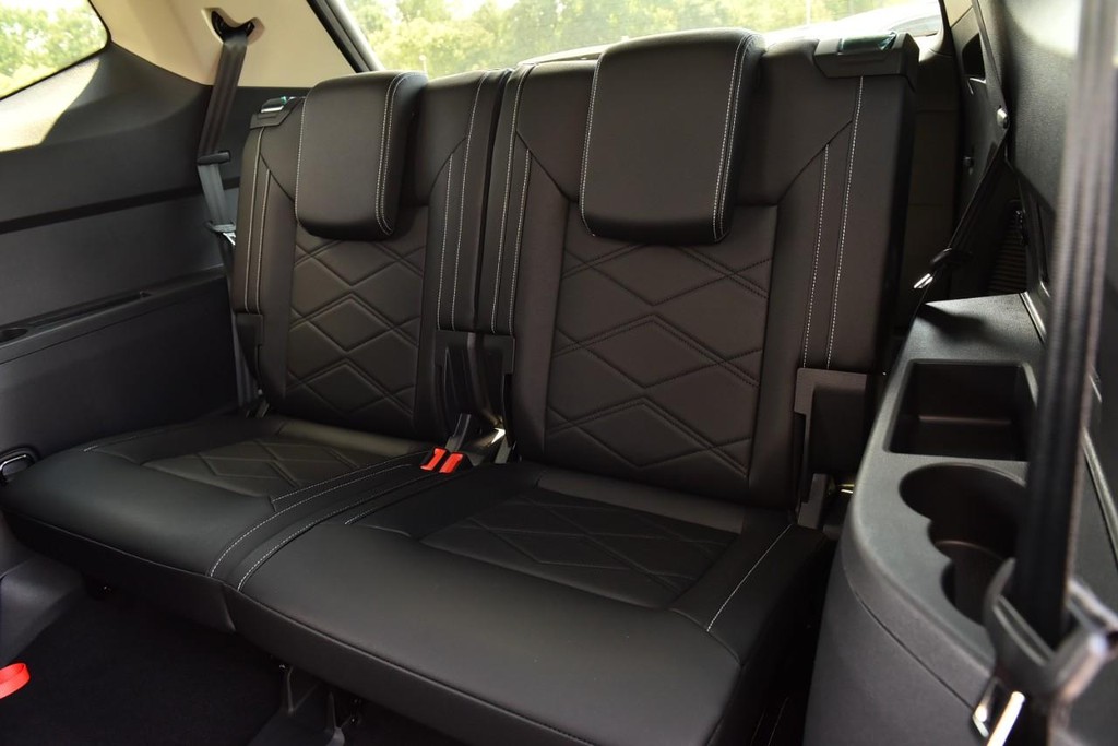 Volkswagen Atlas Vehicle Full-screen Gallery Image 23