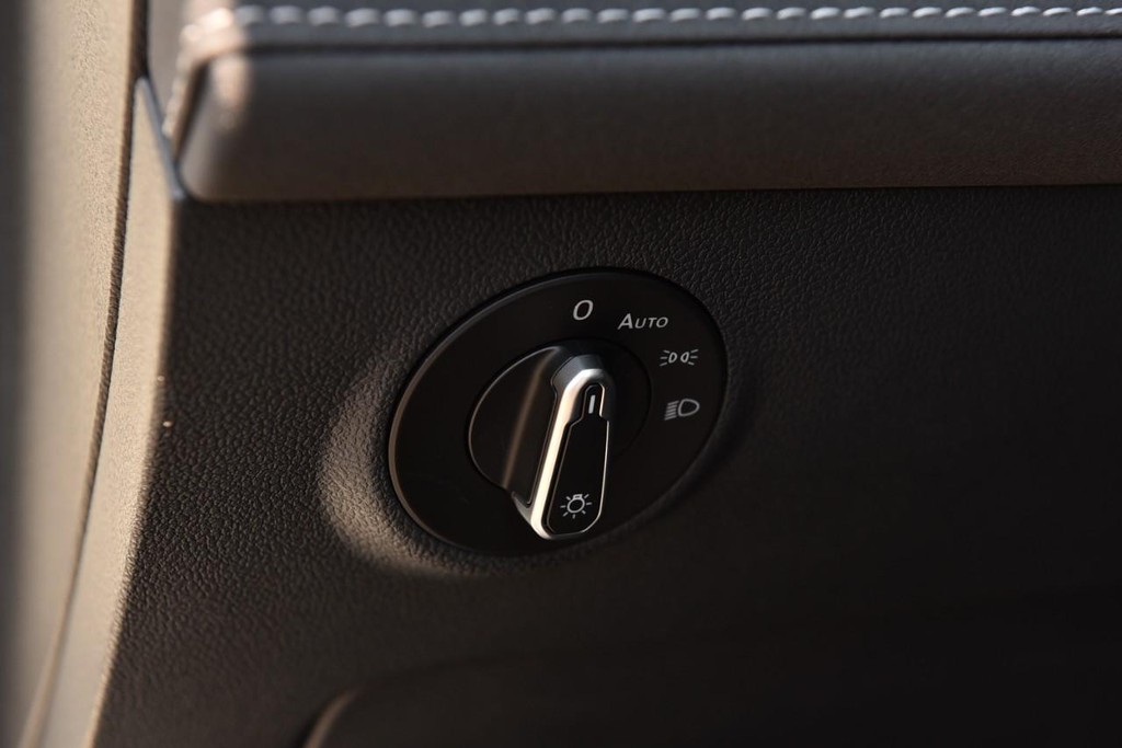 Volkswagen Taos Vehicle Full-screen Gallery Image 10