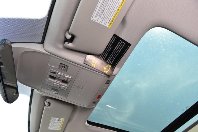 Volkswagen Taos Vehicle Image 20