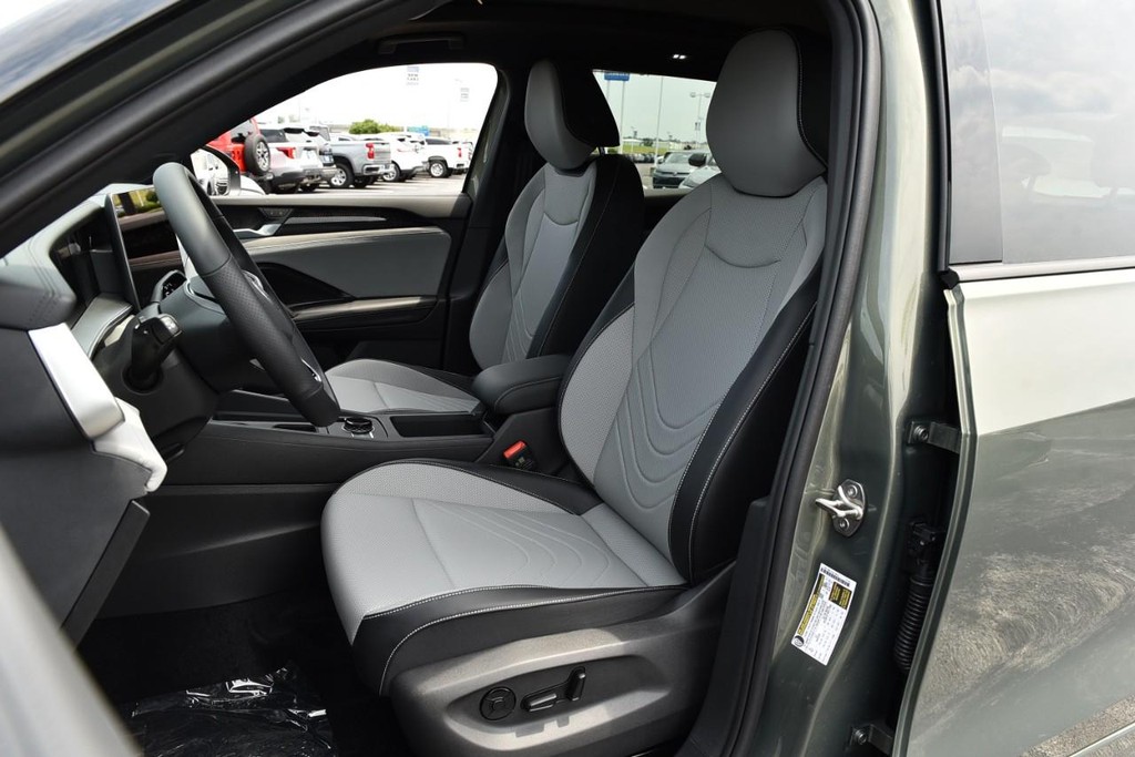 Volkswagen Tiguan Vehicle Full-screen Gallery Image 19
