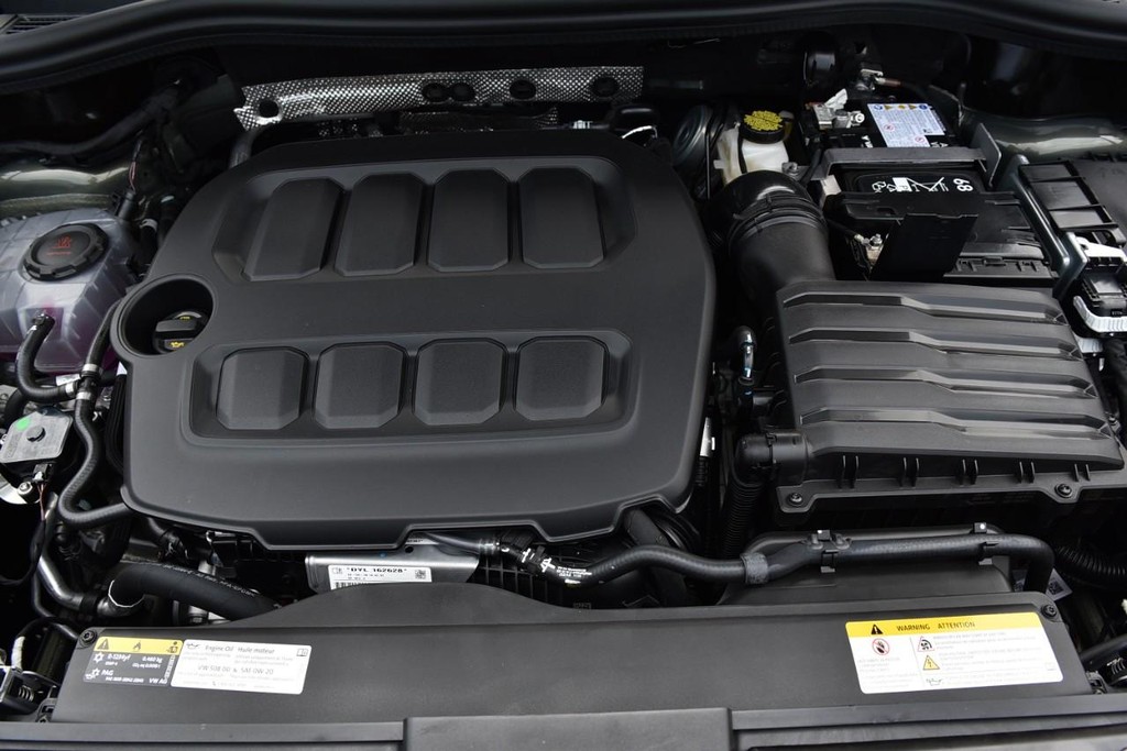 Volkswagen Tiguan Vehicle Full-screen Gallery Image 25
