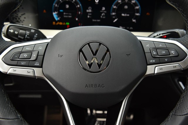 Volkswagen Tiguan Vehicle Image 18
